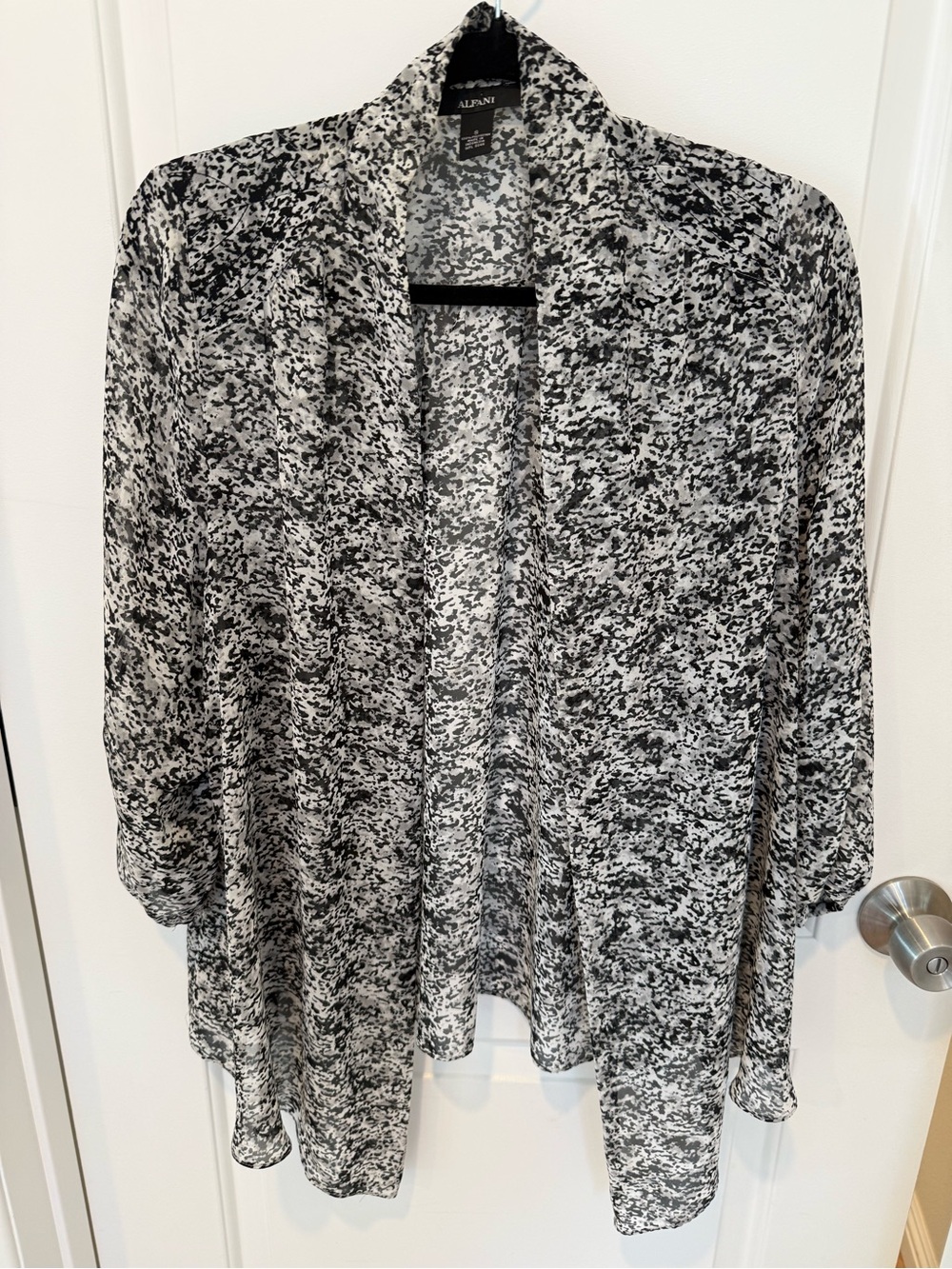 Alfani Black and White Patterned Open-Front Tunic